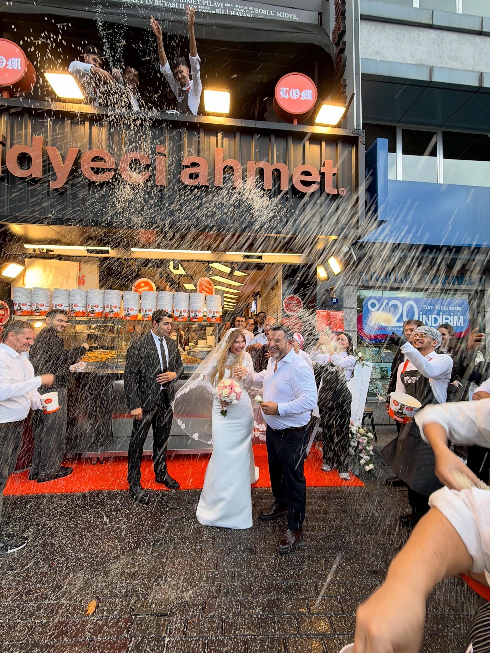 Midyeci Ahmet evlendi: 10 gün ücretsiz ikram sözü için gözler Akaretler’de