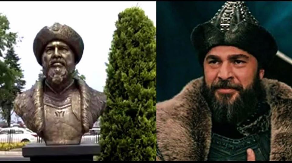 Ertuğrul Gazi diye Engin Altan Düzyatan büstü diktiler