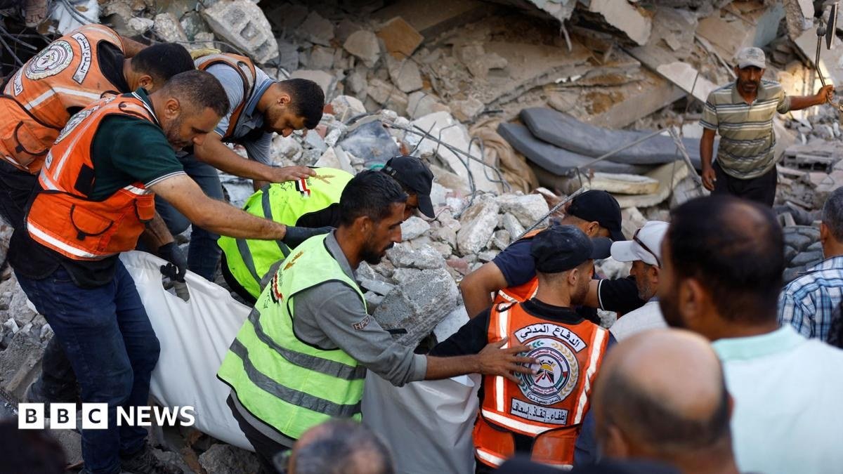 At Least 21 Killed as War-Damaged Building Collapses in Gaza City