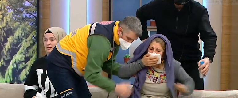 Fulya İle Umudun Olsun’a 112 ekipleri geldi, canlı yayında istifra etti