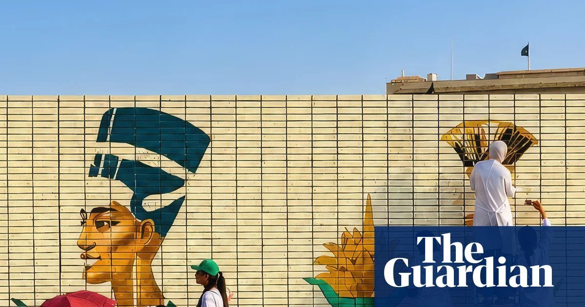 Cairo Mural Depicting Dark-Skinned Pharaohs Covered Up Following Online Backlash
