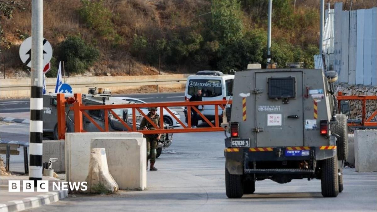 Israel Announces West Bank Crossing Closures and Restrictions Ahead of Election