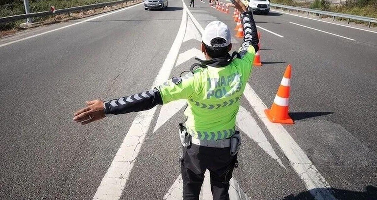 İstanbul’da Vatan Caddesi trafiğe kapatıldı: Alternatif güzergâhlar açıklandı