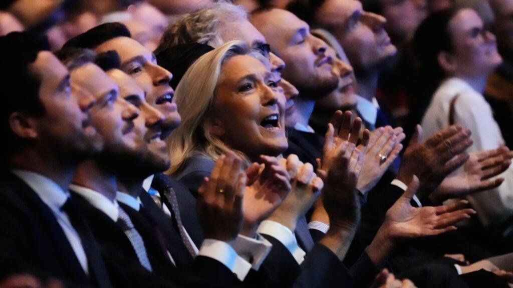 Marine Le Pen Prepares Major Campaign Speech as Polls Show Growing Support