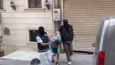 Birleşik Krallık’ın aradığı uyuşturucu şüphelisi Beyoğlu’nda yakalandı
