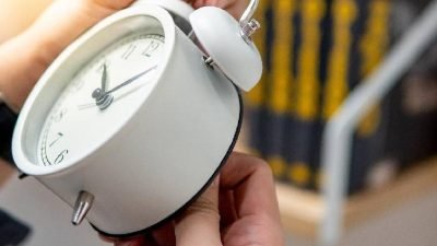 Dünya’nın günleri neden birkaç milisaniye uzayıp kısalıyor?