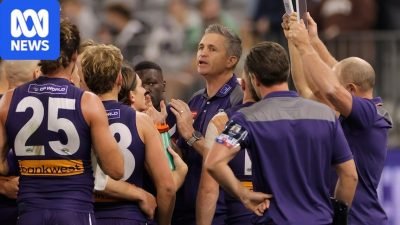 Justin Longmuir Urges Fremantle to Focus on Immediate Moments Ahead of Finals